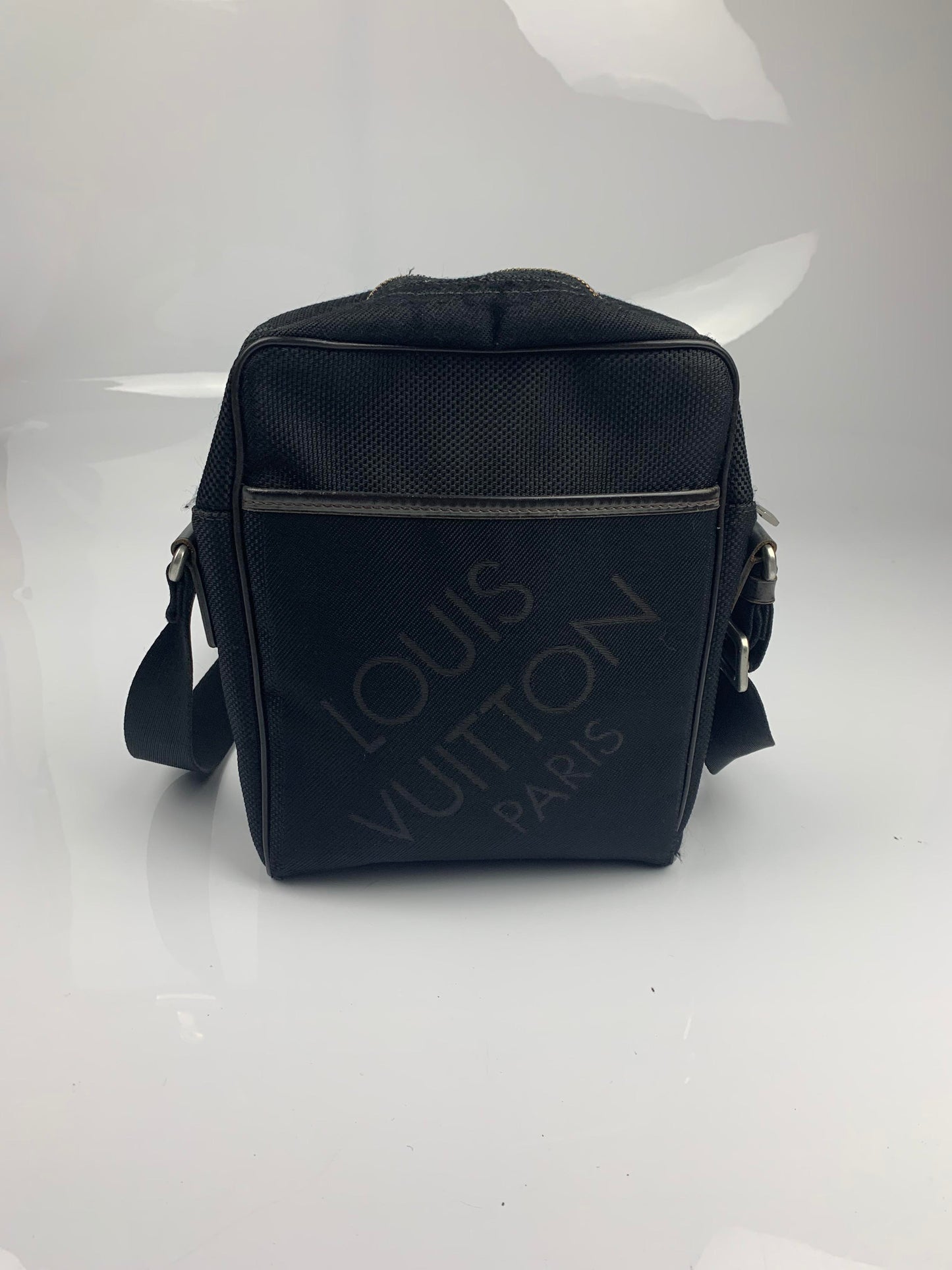 Louis Vuitton Damier Geant Shoulder Bag