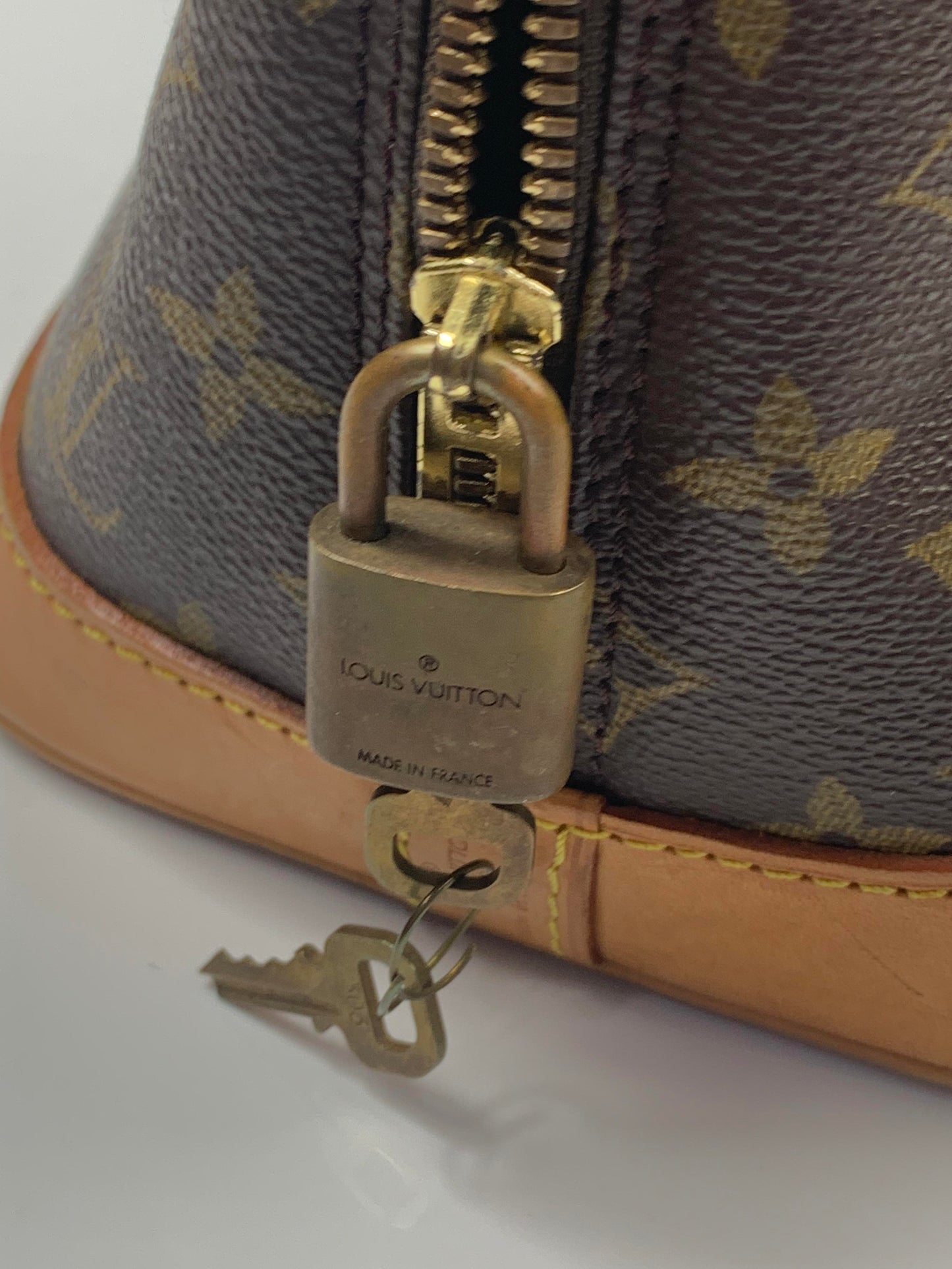 Louis Vuitton Monogram Alma PM Hand Bag